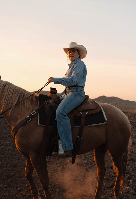Ely and Walker Womens Granddaddy Chambray Snap Blue Poly/Cotton L/S Shirt