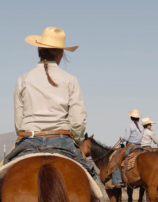 Ely and Walker Womens Granddaddy Solid Dust West Texas Poly/Cotton L/S Shirt